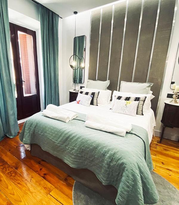 Apartamento De Diseno En Malasana Junto A Gran Via Madrid Exterior photo
